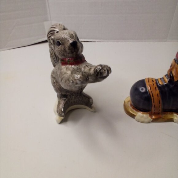 Squirrel Ice Skate Boot Salt Pepper Shakers Ceramic Chipped - Picture 5 of 16